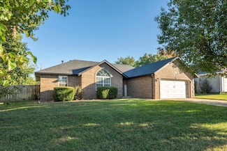 617 E Gallup Hill Rd, Nixa, MO 65714