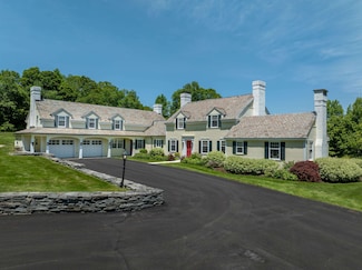 318 Spring Hill Ln, Dorset, VT 05251
