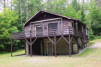 22 Shady Ln, Chestertown, NY 12817