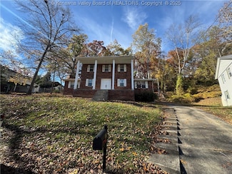 1797 Huber Rd, Charleston, WV 25314