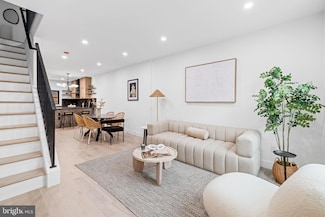 2035 Pierce St, Philadelphia, PA 19145