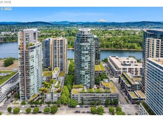 3601 S River Pkwy Unit 2206, Portland, OR 97239