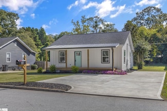 46 Dorsey Blvd, Greenville, SC 29611