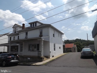 233 South St, Minersville, PA 17954