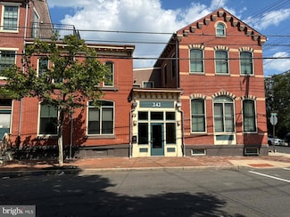 242 Centre St Unit 12, Trenton, NJ 08611