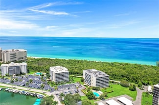 5 Bluebill Ave Unit 210, Naples, FL 34108