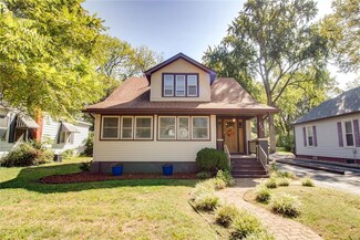 824 Troy Rd, Edwardsville, IL 62025
