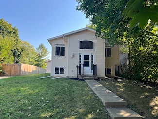 2207 Gabriel Ave, Zion, IL 60099