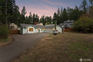 22450 Clearview Ct SE, Yelm, WA 98597