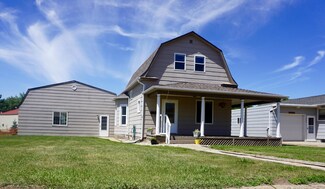 405 S Main St, Glen Ullin, ND 58631