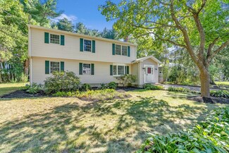 35 Arrowhead Rd, Concord, MA 01742