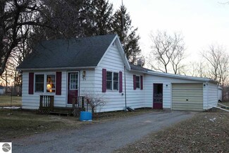 7076 Taylor Ave, Elwell, MI 48832