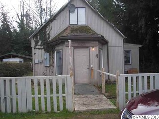 234 SE Hazel St, Mill City, OR 97360