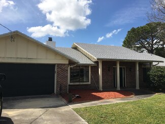 14736 Plumosa Dr, Jacksonville Beach, FL 32250