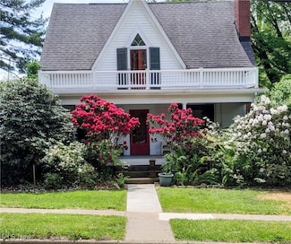 6846 Wakefield Rd, Hiram, OH 44234
