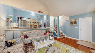 9950 Topanga Canyon Blvd Unit 30, Chatsworth, CA 91311
