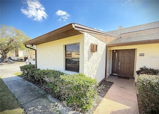 1880 N Crystal Lake Dr Unit 28, Lakeland, FL 33801