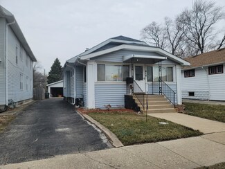 614 N Butrick St, Waukegan, IL 60085