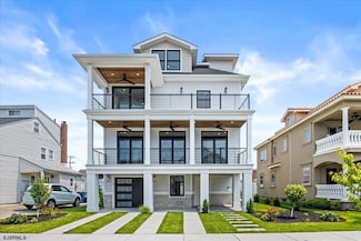 213 N Iroquois Ave, Margate City, NJ 08402
