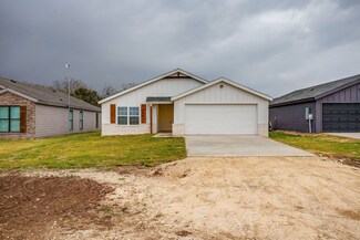 118 Kentucky St, Walnut Springs, TX 76690