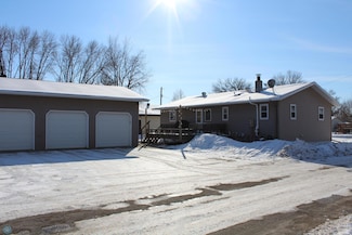 14 Avon St, Dilworth, MN 56529
