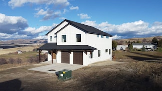 1216 Discovery Cir, Soda Springs, ID 83276