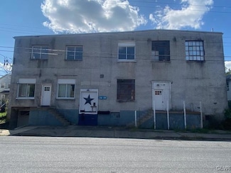 226 N 7th St, Bangor, PA 18013