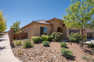4754 Viento Del Norte, Santa Fe, NM 87507