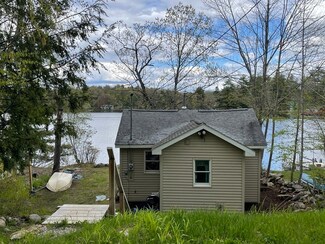 34 3rd St, Brimfield, MA 01010