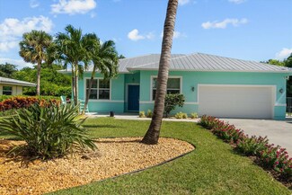 201 SE Monterey Ave, Stuart, FL 34996