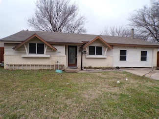 1706 Santa Cruz Ct, Grand Prairie, TX 75051