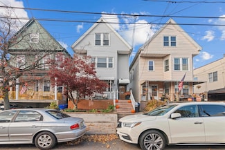 81 Humphrey Ave, Bayonne, NJ 07002