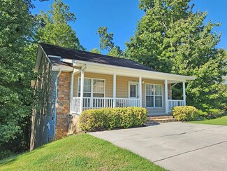 2422 Cross View Dr, Pigeon Forge, TN 37863