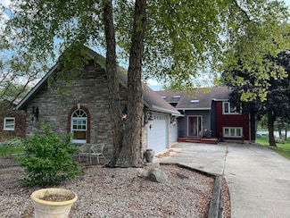 1576 Sunnyslope Dr, Crown Point, IN 46307