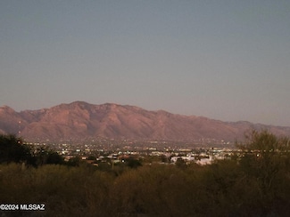2929 N Sunrock Ln, Tucson, AZ 85745