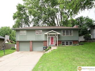 106 N 117th St, Omaha, NE 68154