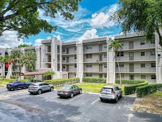 9430 Poinciana Place Unit 202, Davie, FL 33324