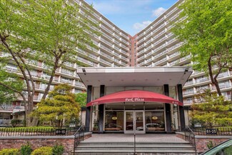 61-15 97th St Unit 6, Rego Park, NY 11374
