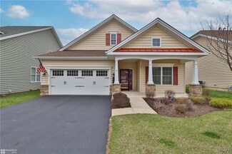 4331 Colonial Ln, Center Valley, PA 18034