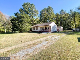 327 Powder Horn Dr, Ruther Glen, VA 22546