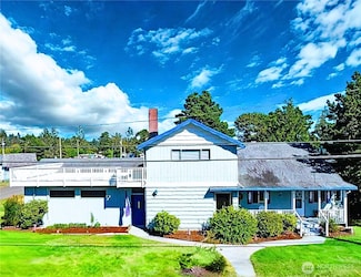 4514 L Place, Seaview, WA 98644