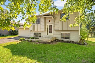 12081 Meadowlark Cir, Maple Grove, MN 55369