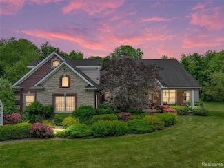 4245 Whittier Ln, Leonard, MI 48367