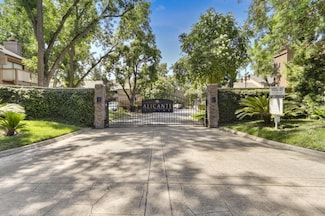 521 Woodside Oaks Unit 3, Sacramento, CA 95825