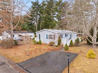 9 Melanie Ln, Carver, MA 02330