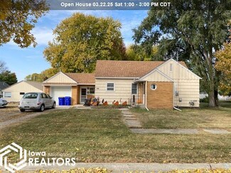 566 2nd Ave SW, Britt, IA 50423