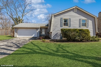 1135 Landwehr Rd, Northbrook, IL 60062
