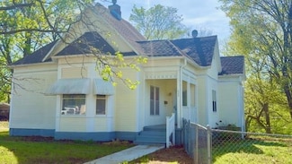 628 S Clay St, Nevada, MO 64772