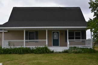5593 E Rosebush Rd, Rosebush, MI 48878