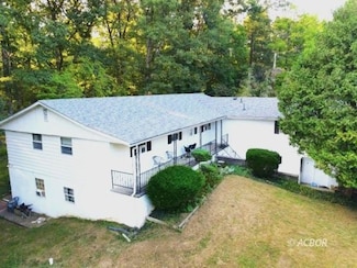 7165 E Beechwood Dr, Athens, OH 45701